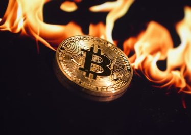 Bitcoin cần bảo vệ mức 62.410 USD nếu không muốn thủng 60.000 USD - dantradecoin 15 Bitcoin cần bảo vệ mức 62.410 USD nếu không muốn thủng 60.000 USD - dantradecoin