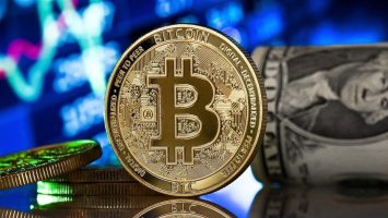 Nhà phân tích của Bloomberg cảnh báo giá Bitcoin có thể đảo chiều mạnh - dantradecoin